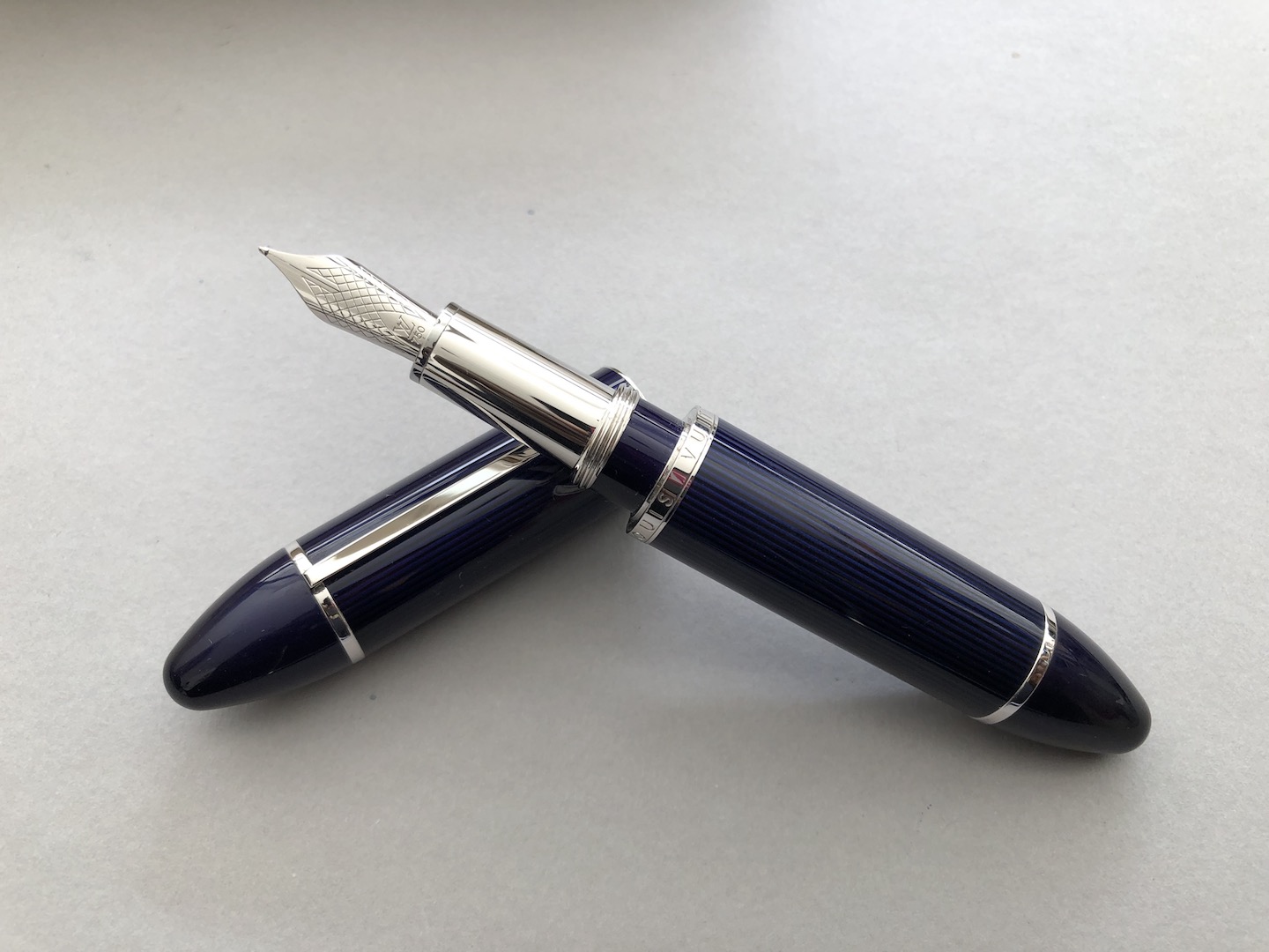 Louis Vuitton Cargo Fountain Pens - Blue Lacquer