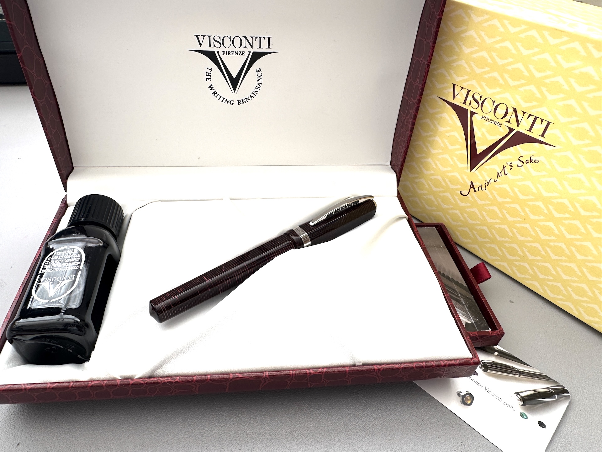 Visconti Wall Street Burgundy Pearl Celluloid Fountain Pen | 14kt Gold Medium Nib - Image 8