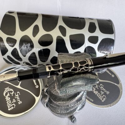 Pelikan 800 The Spirit of Gaudí Limited Edition Fountain Pen 2002 Medium Nib |