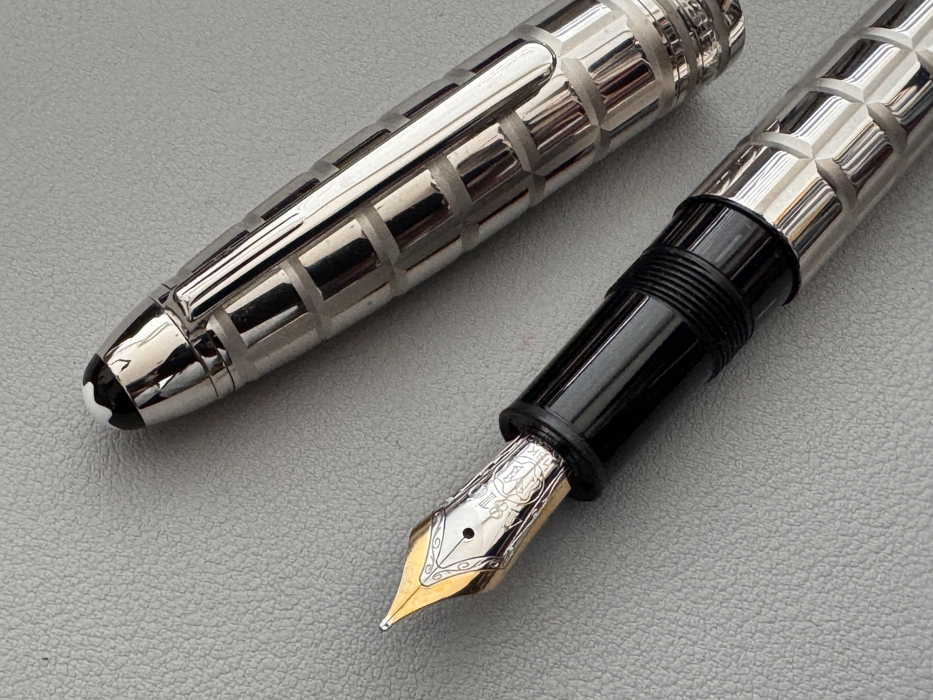 Montblanc Solitaire 146 LeGrand Faceted Platinum Plated Fountain Pen | Medium Nb - Image 8