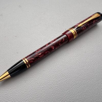 Parker Duofold International Burgundy Marble Ballpoint Pen