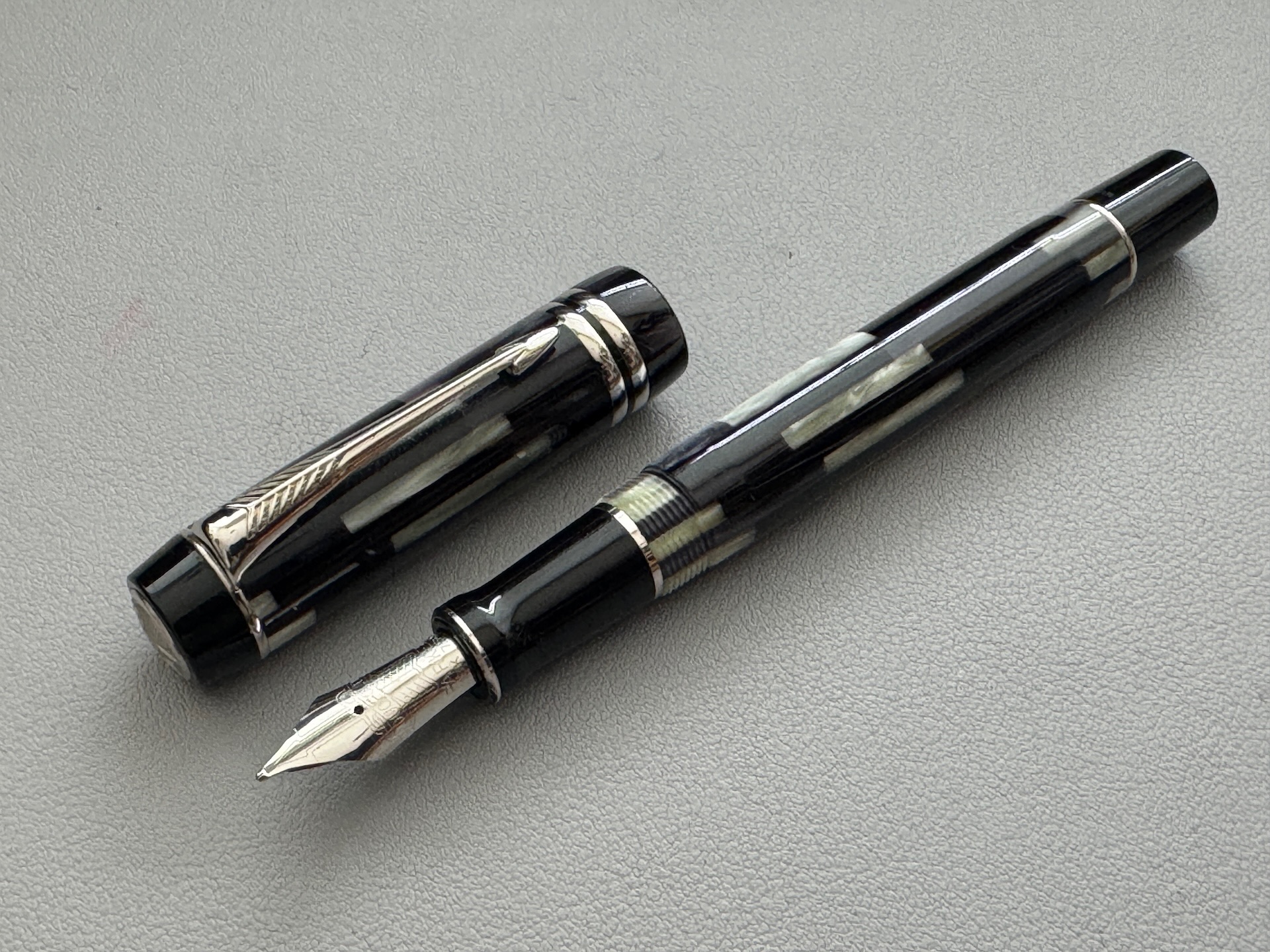 Parker Duofold Centennial Grey Black Mosaic Special Edition Fountain Pen | Medium Nib
